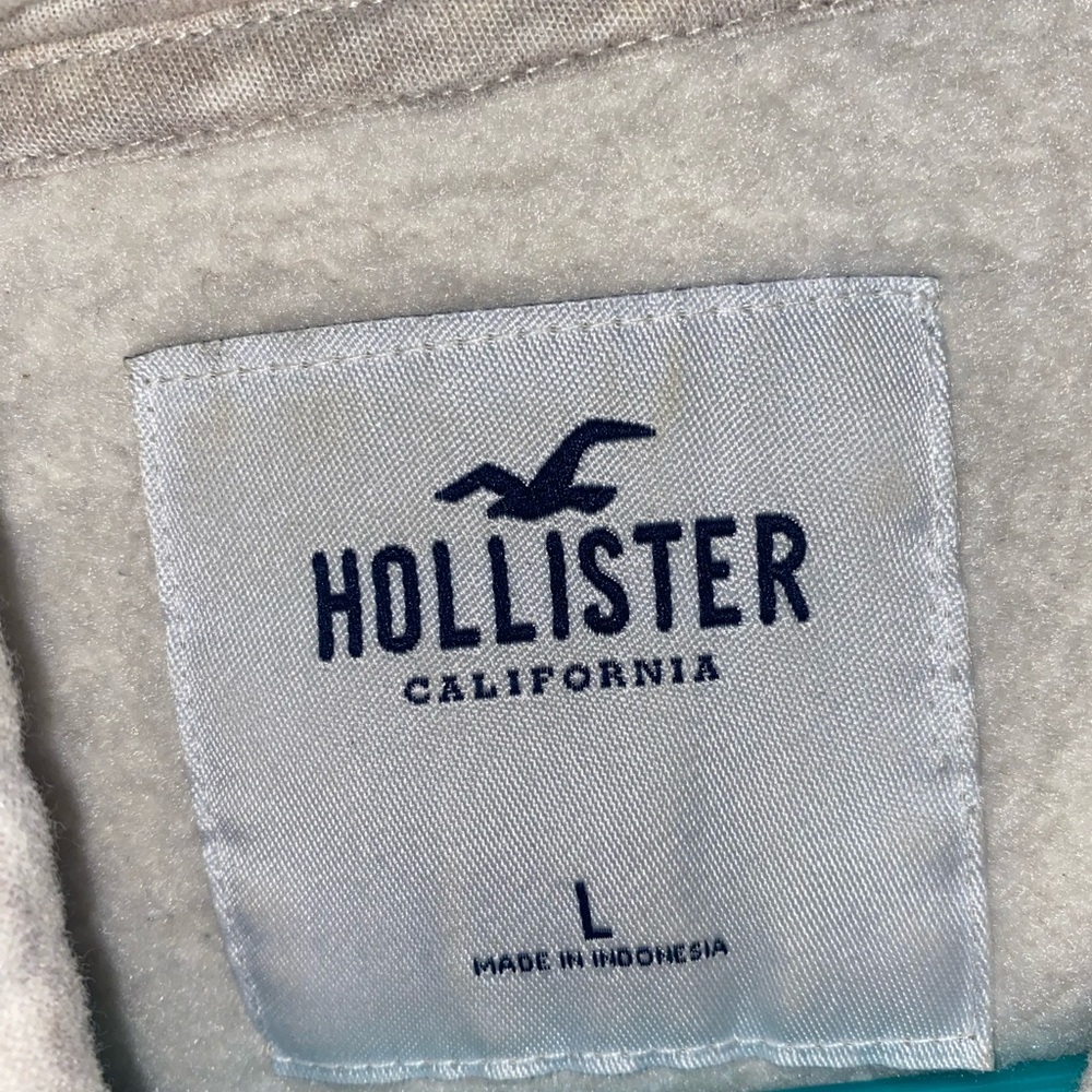 Hollister California Womans hoodie.  Size Large. - Picture 3 of 3